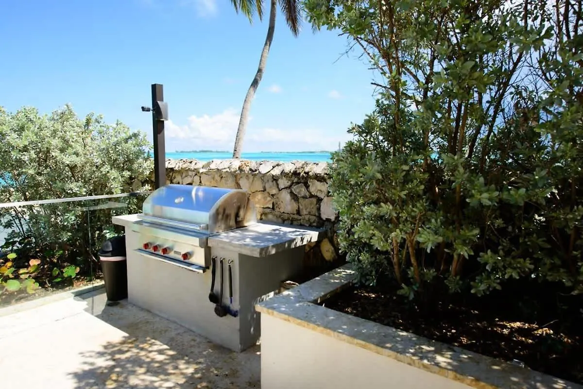Modern Condo At One Cable Beach With Balcony Nassau 0*,