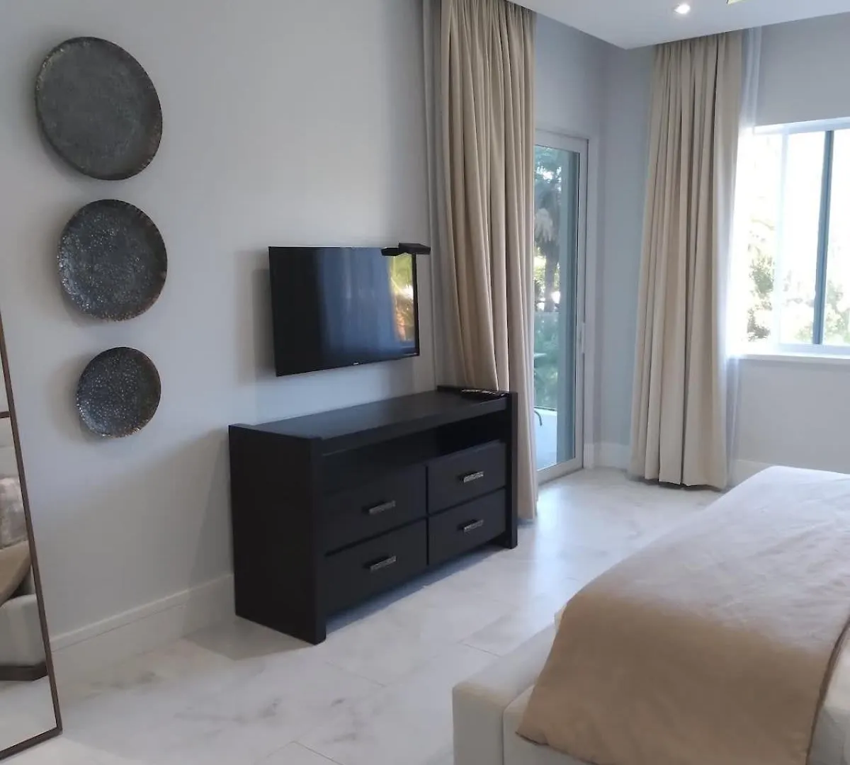 Modern Condo At One Cable Beach With Balcony Nassau 0*,  Bahamas
