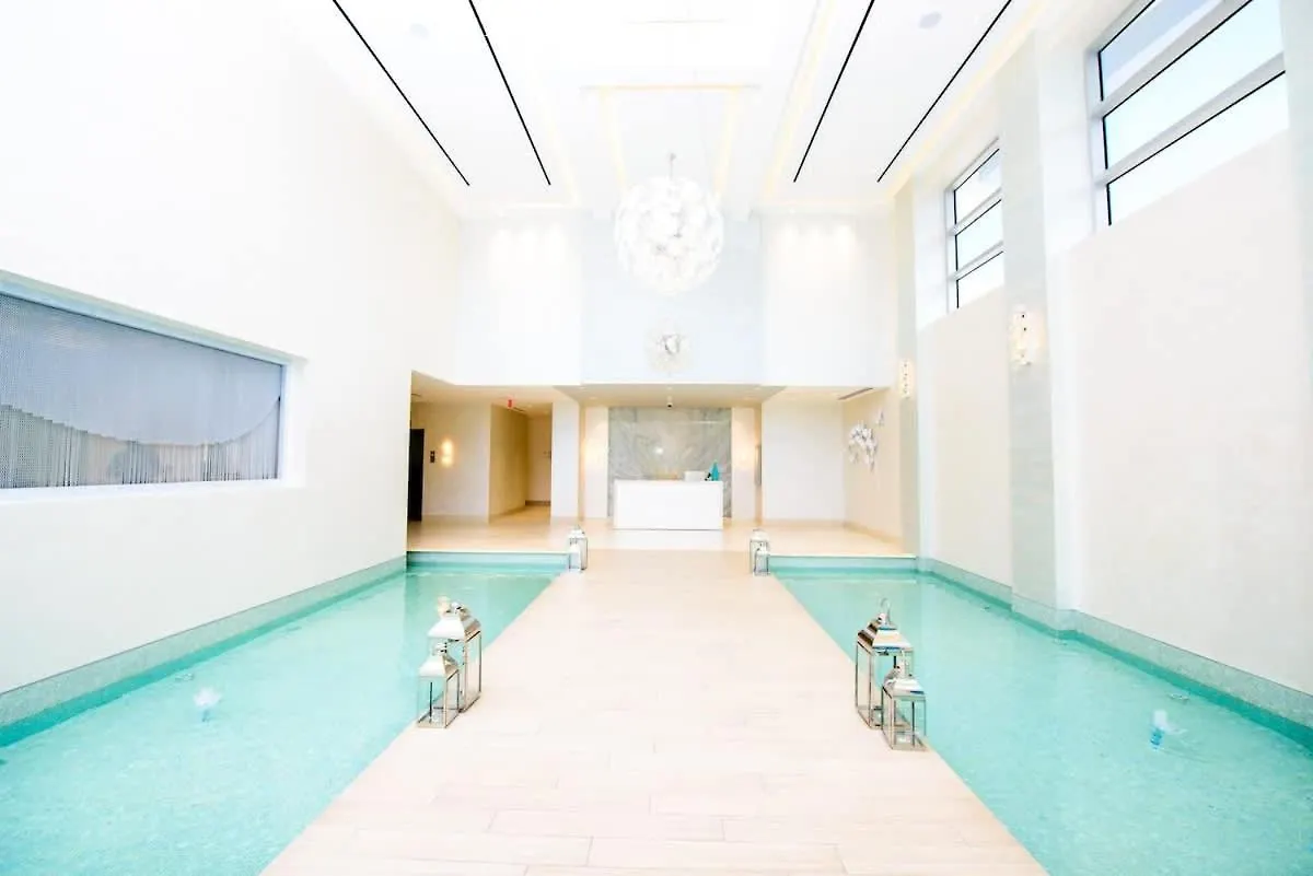 Modern Condo At One Cable Beach With Balcony Nassau