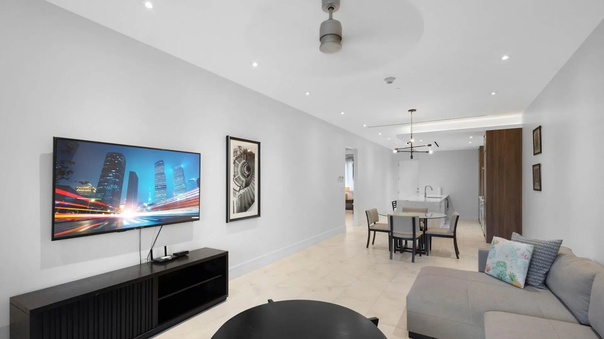 Modern Condo At One Cable Beach With Balcony Nassau Bahamas