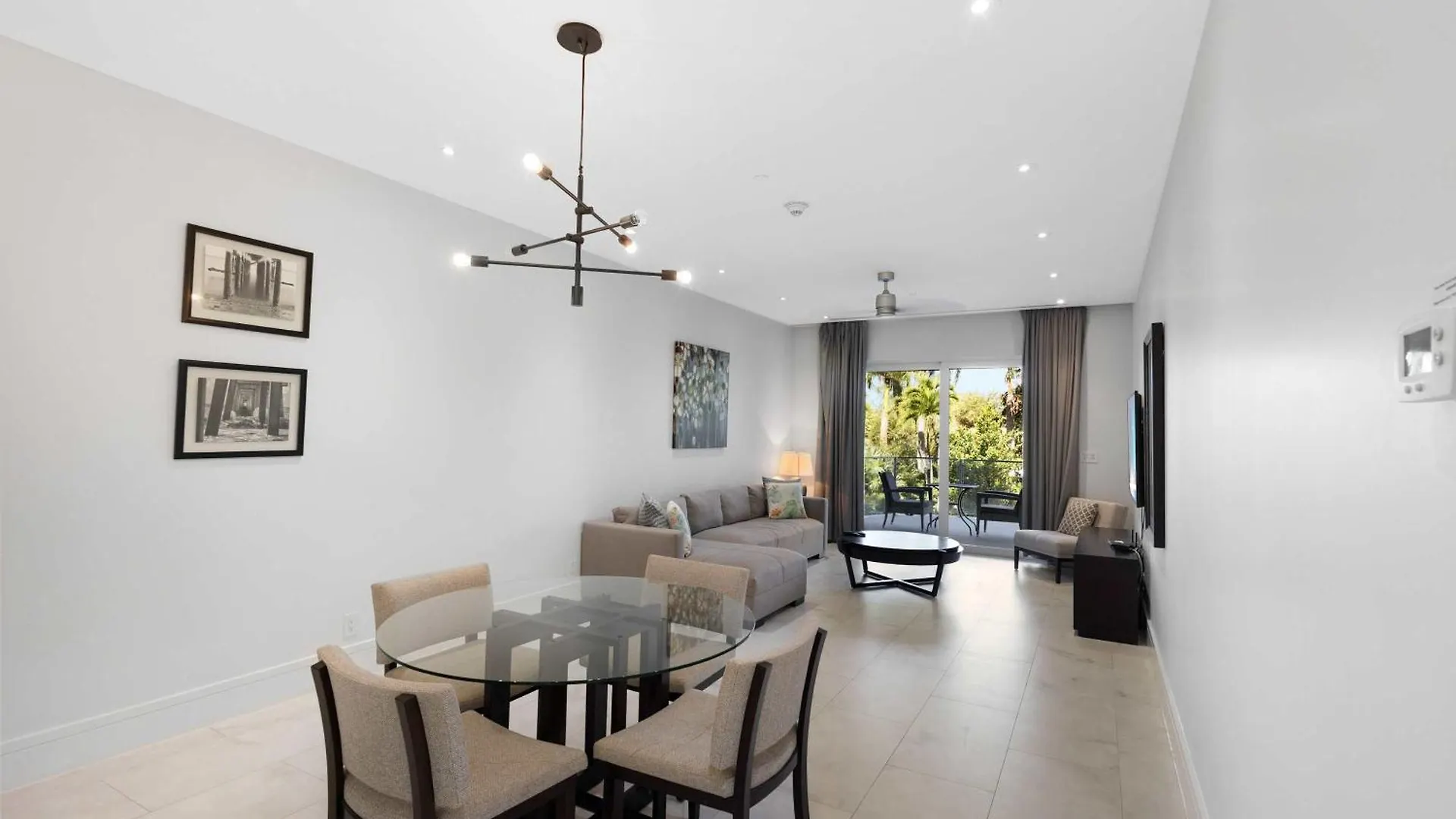 Modern Condo At One Cable Beach With Balcony Nassau Holiday home