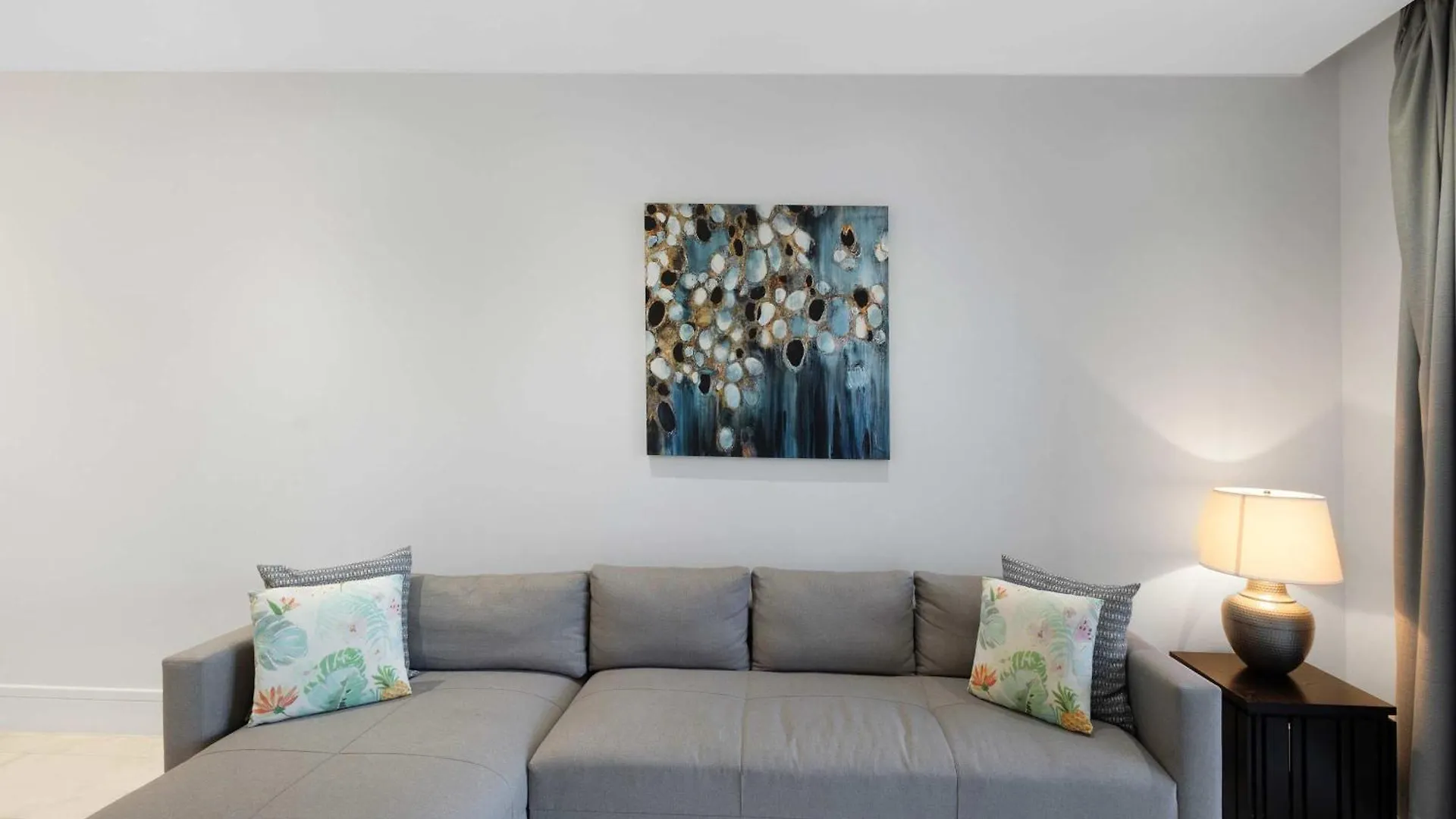 Modern Condo At One Cable Beach With Balcony Nassau 0*,  Bahamas