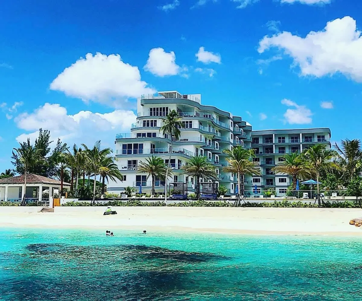 Modern Condo At One Cable Beach With Balcony Nassau 0*,