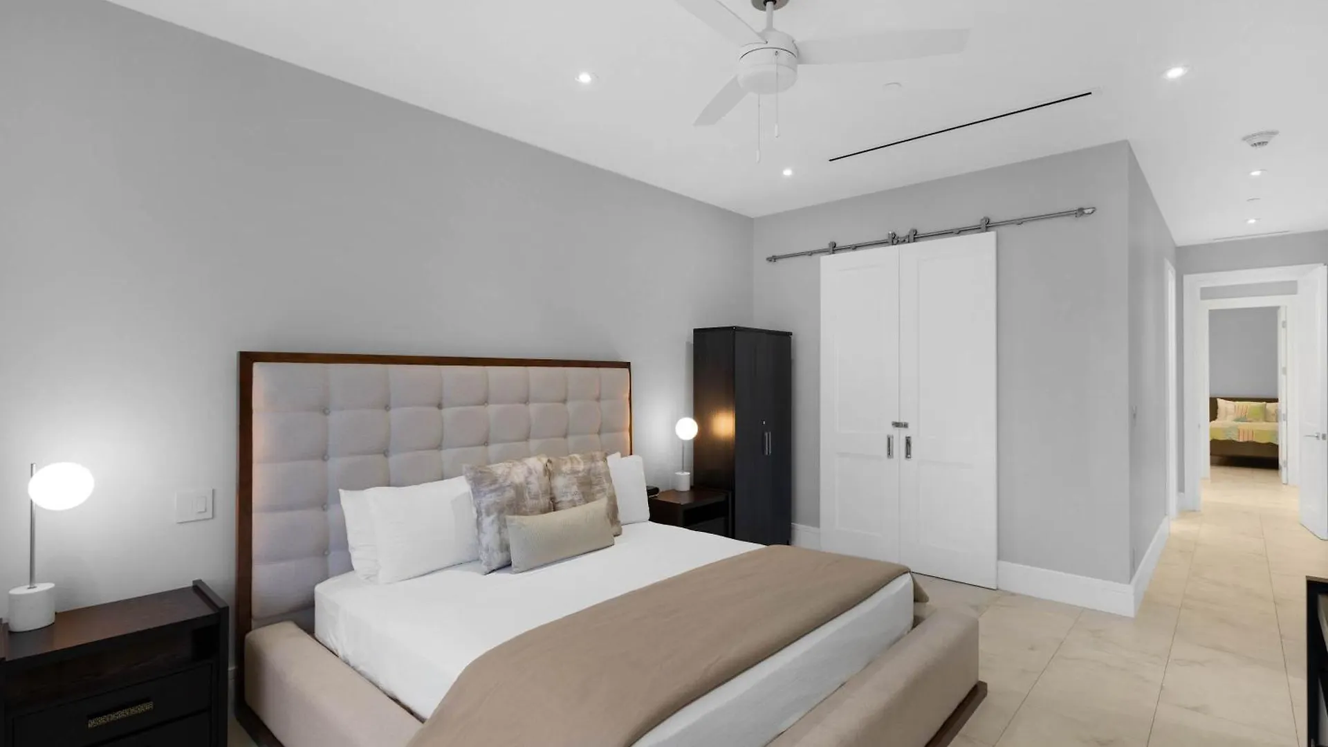 Modern Condo At One Cable Beach With Balcony Nassau Bahamalar